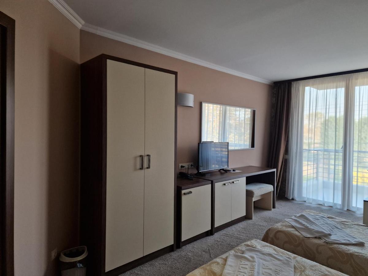 Hotel Alisa Pavel Banya Dış mekan fotoğraf