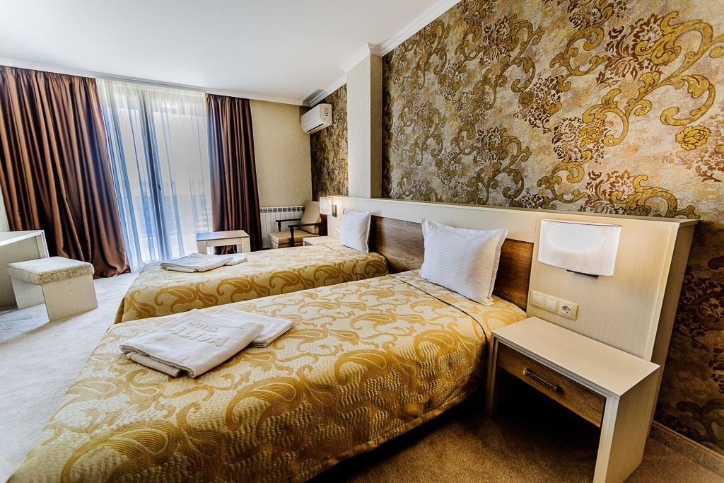 Hotel Alisa Pavel Banya Dış mekan fotoğraf