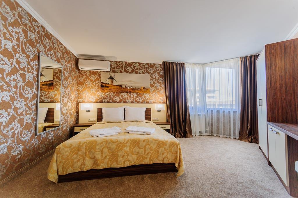Hotel Alisa Pavel Banya Dış mekan fotoğraf