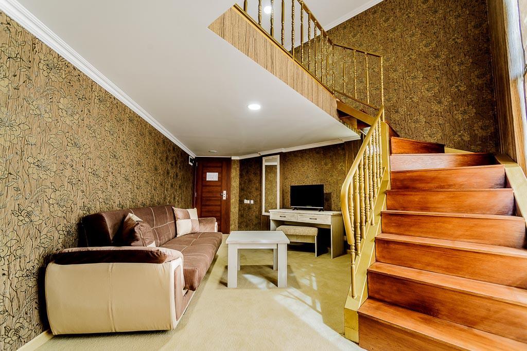 Hotel Alisa Pavel Banya Dış mekan fotoğraf