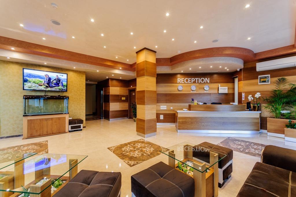 Hotel Alisa Pavel Banya Dış mekan fotoğraf